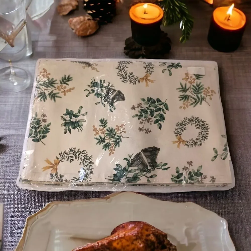6 MARTHA STEWART Placements Bells Greenery Fabric Christmas Holiday Winter NEW.‎